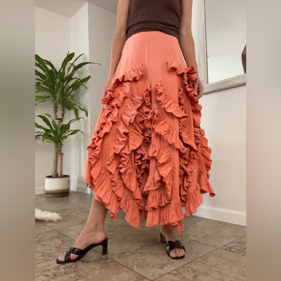 Vintage Ruffled Statement Skirt - Picture 3 of 12